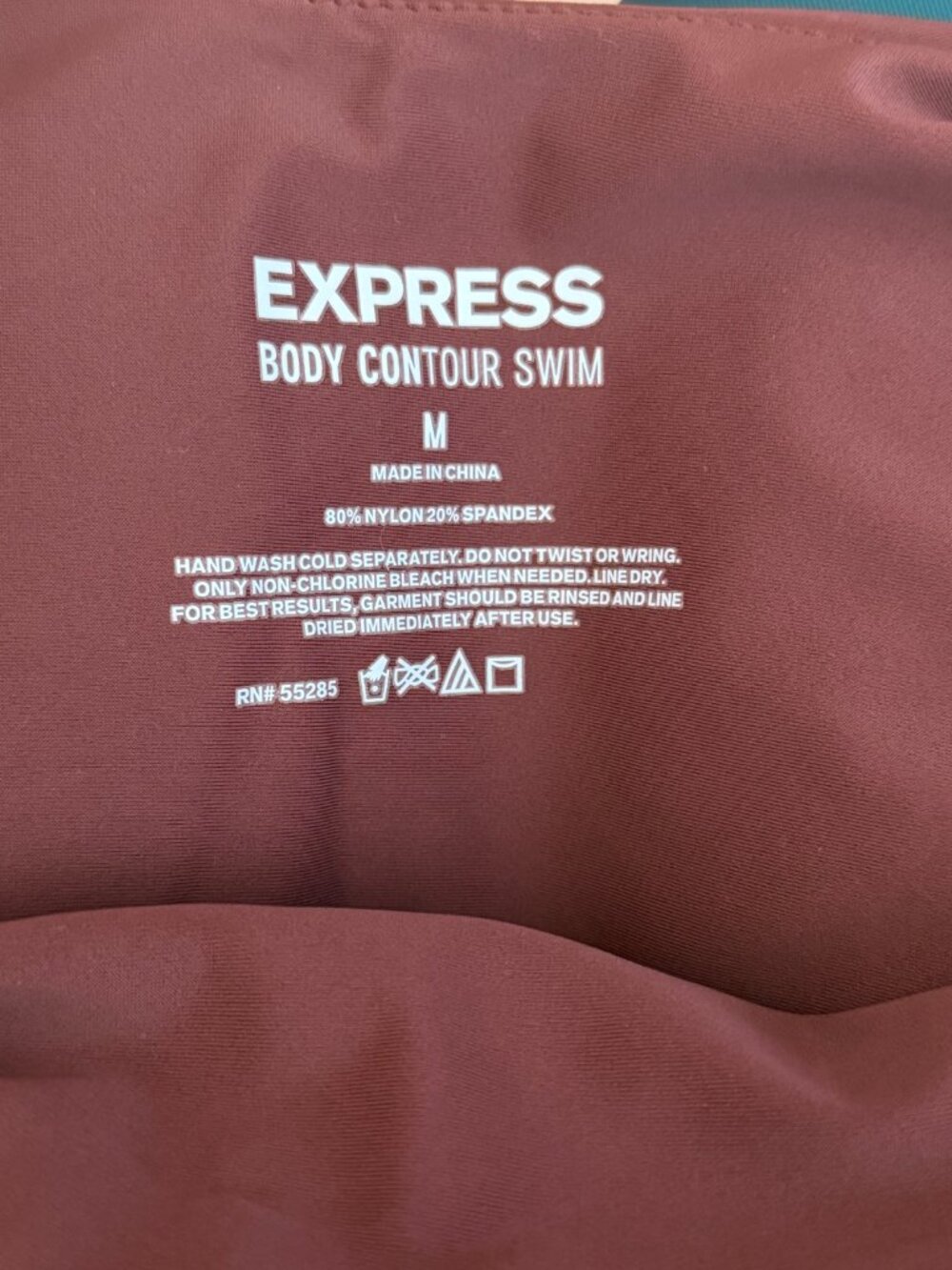 Express Body Contour Swim - Picture 3 of 3